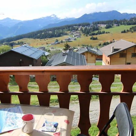 Confortable Aux Saisies Pour 4 Personnes Avec Balcon Et Cuisine Equipee - Fr-1-594-127 Apartment *